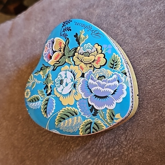 3/$30 BRIGHTON Floral Heart Jewelry Tin Box - Picture 2 of 9